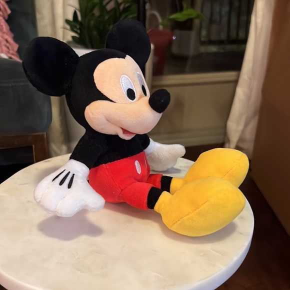 Disney Mickey Mouse stuffed animal authentic original souvenir 9” long laid flat - Picture 2 of 7